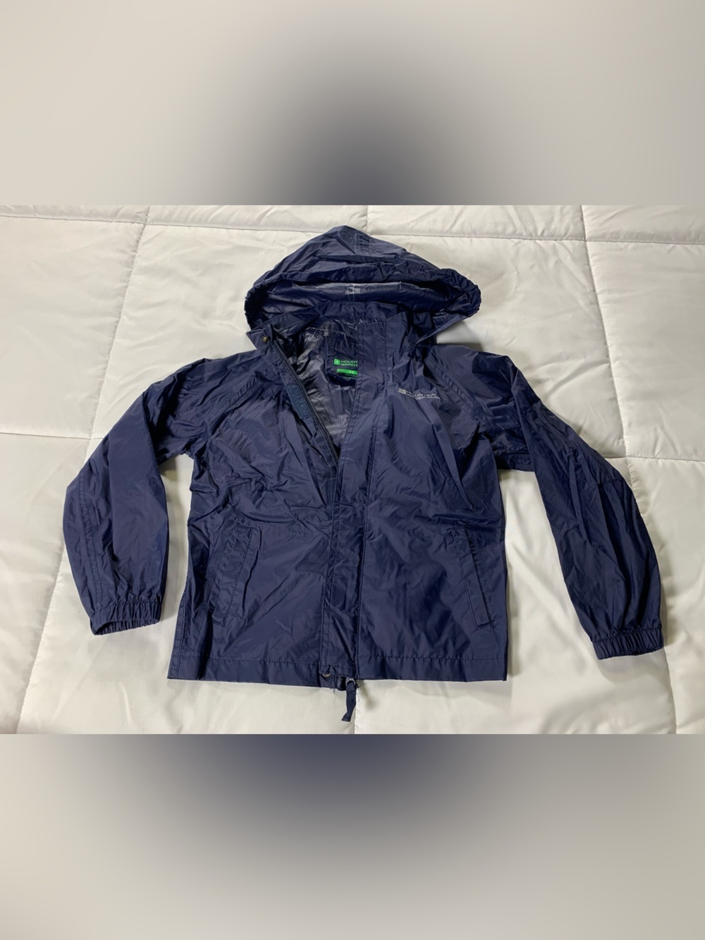 Pre loved MOUNTAIN WAREHOUSE jacket unisex size 5-6